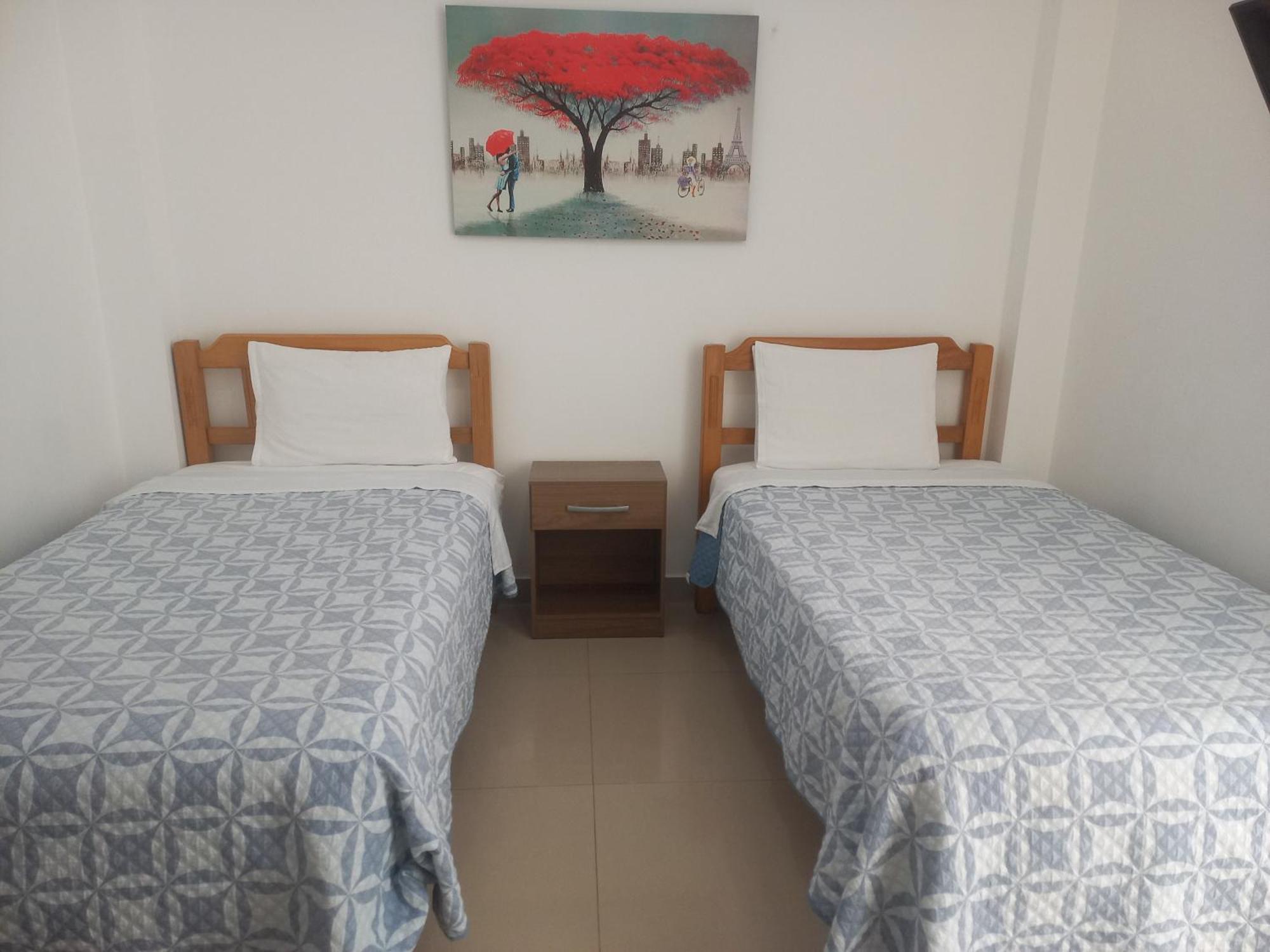 Hospedaje El Buen Samaritano Паракас Екстериор снимка