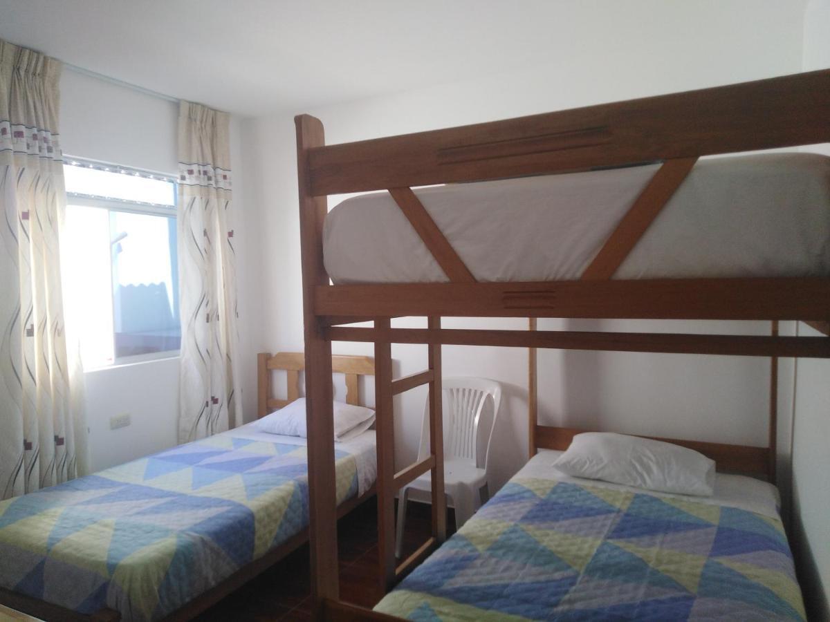 Hospedaje El Buen Samaritano Паракас Екстериор снимка